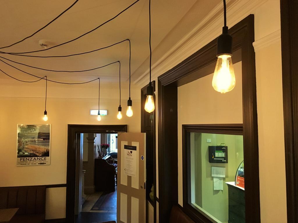 The Highworth Hotel Σουίντον Εξωτερικό φωτογραφία
