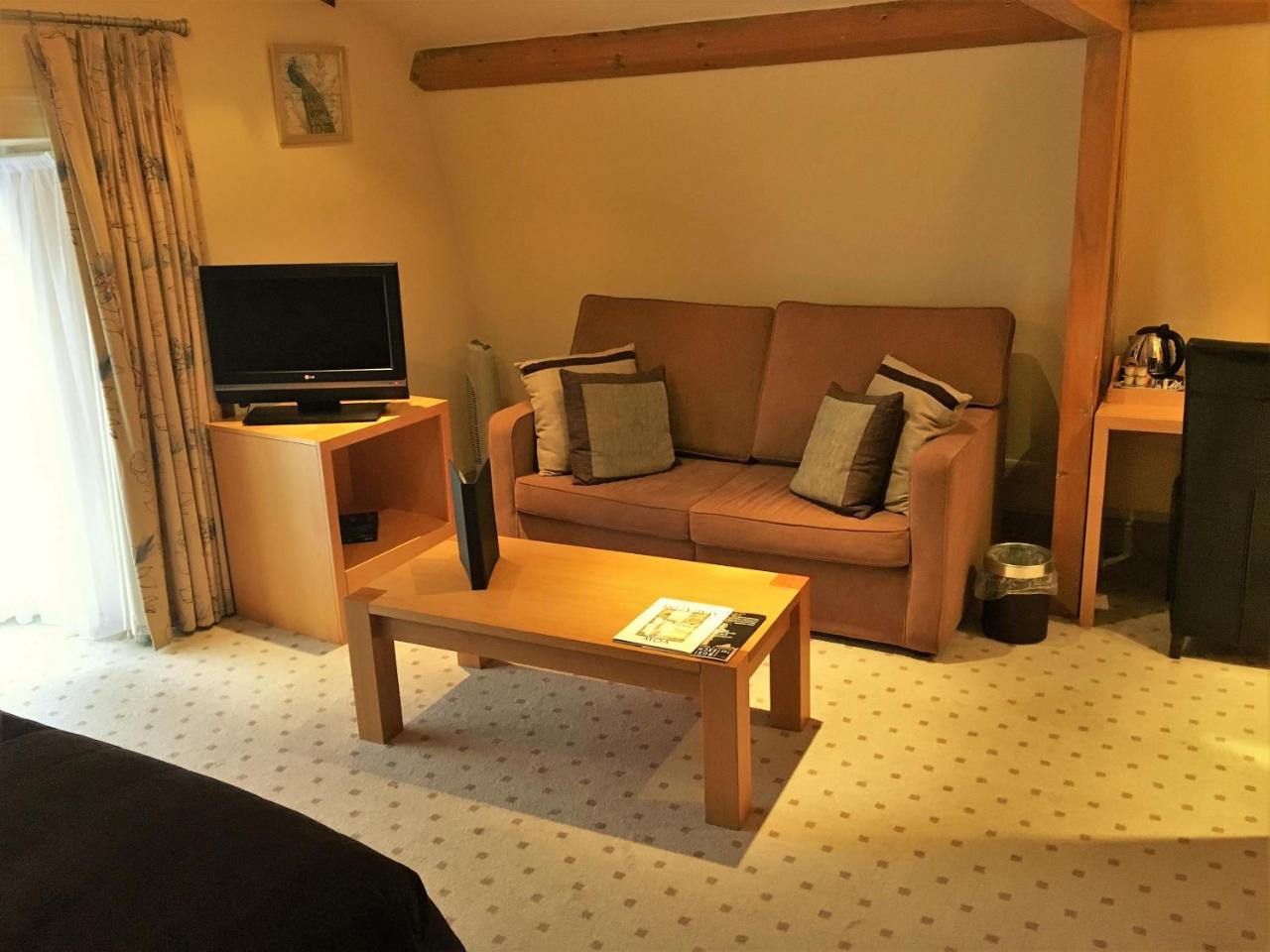 The Highworth Hotel Σουίντον Εξωτερικό φωτογραφία