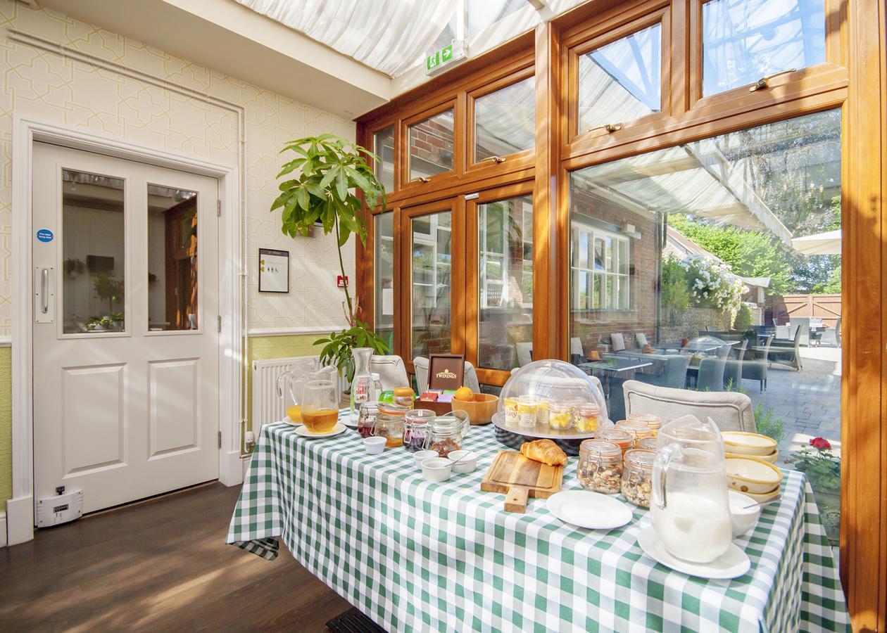 The Highworth Hotel Σουίντον Εξωτερικό φωτογραφία